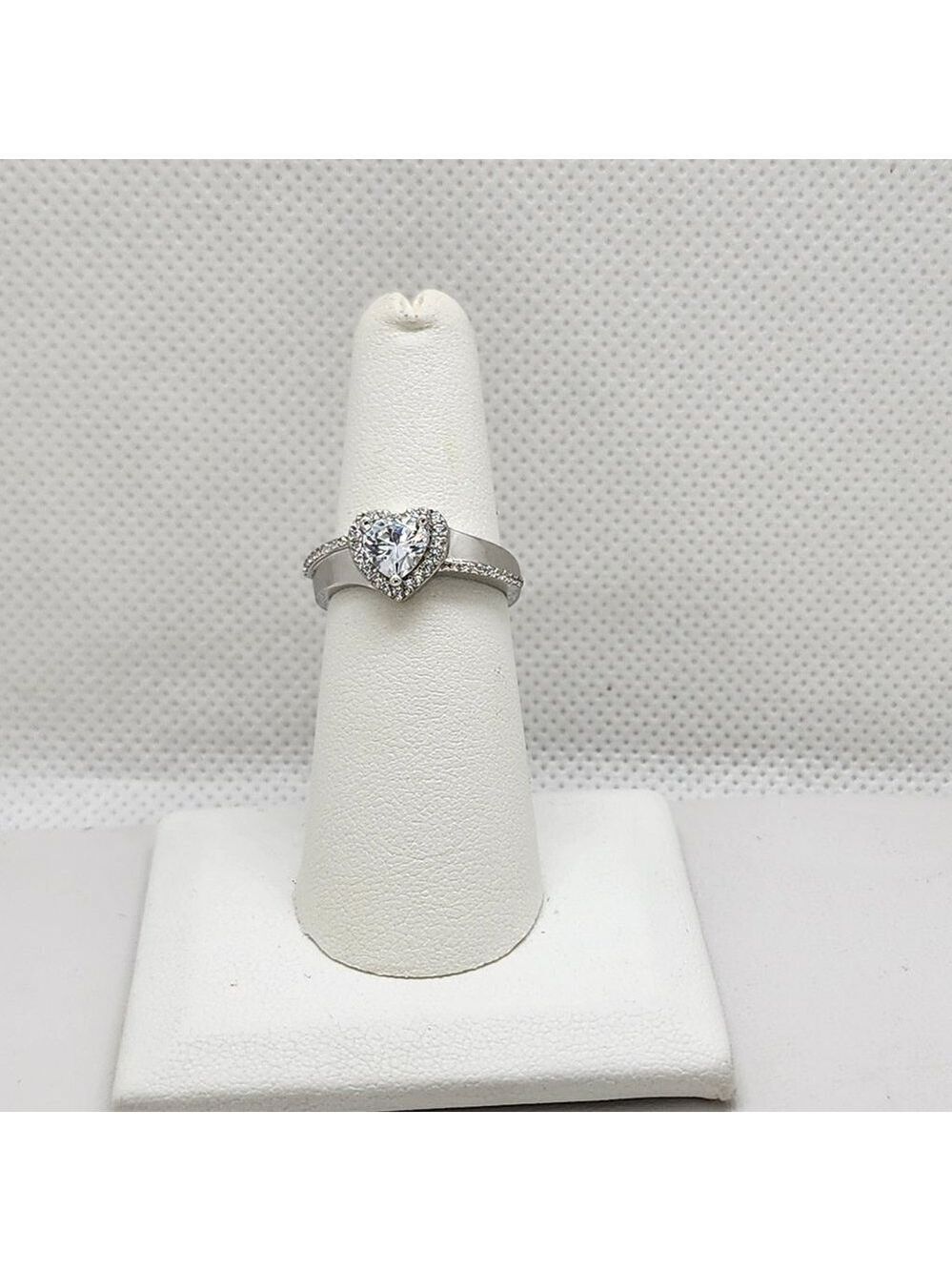 Brand New Sterling Silver 925 Heart Gemstone Ring